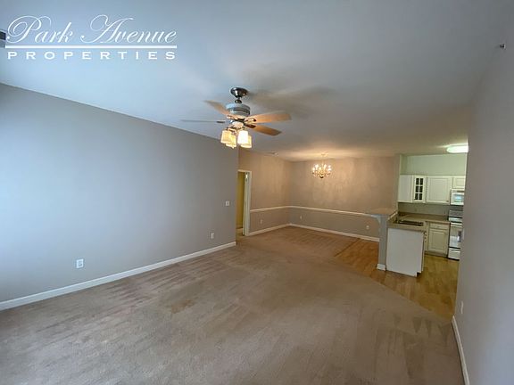 5th image of 10646 Hill Point Ct