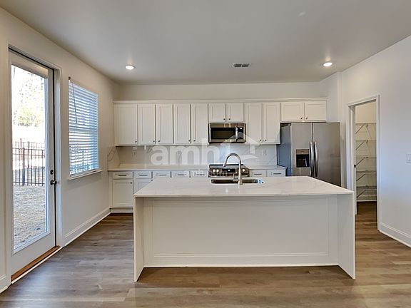 4th image of 1448 Aquamarine Dr