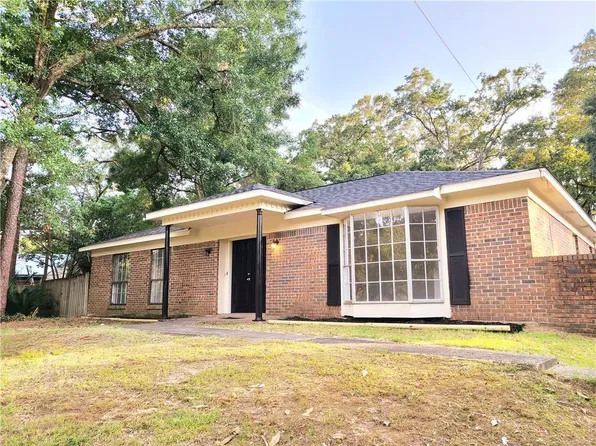 5405 Larchmont Dr, Mobile, AL 36693