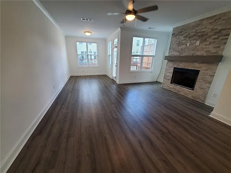 3220 Bennett Creek Ln — Photo 5