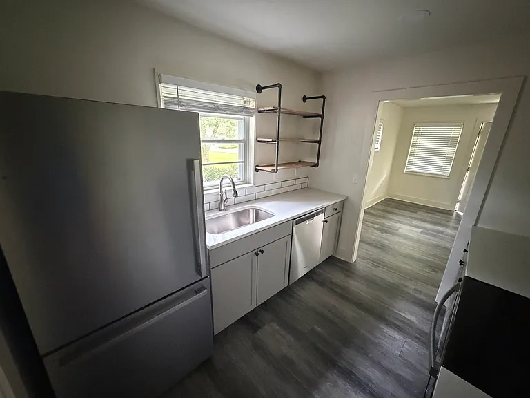 1227 Concord Ave — Photo 7
