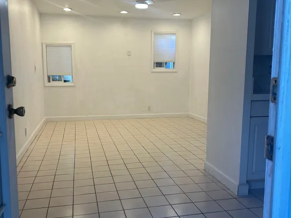 523 Graceland Dr, Laguna Beach, CA 92651