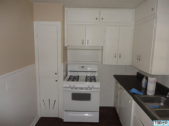3rd image of 709 E 9th Ave