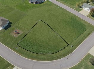 851 Mill Race Rd, Madelia, MN 56062