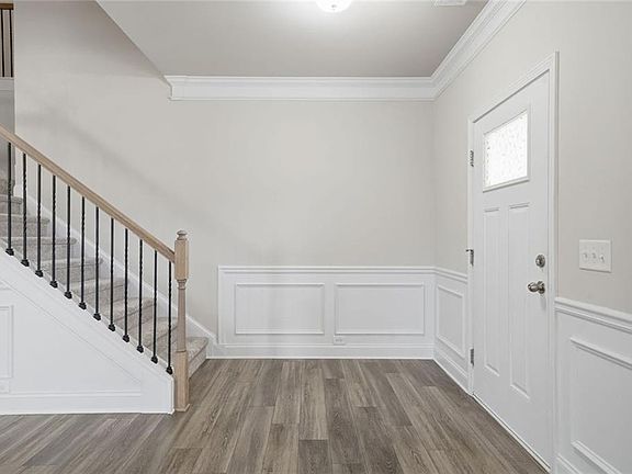 3rd image of 12 Catalpa Ct