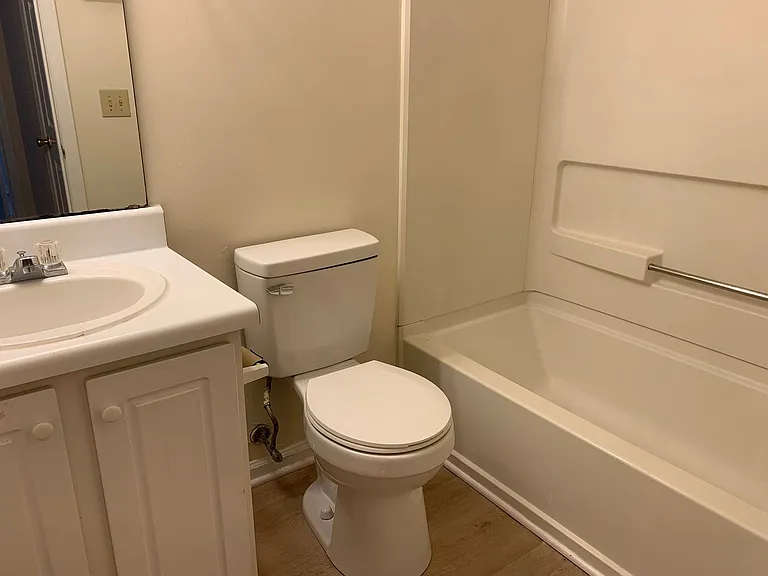 1308-301 Hillbrow Ln — Photo 10