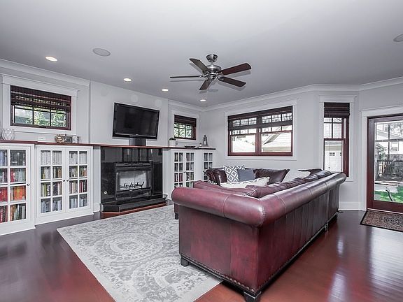 5th image of 409 S Catherine Ave