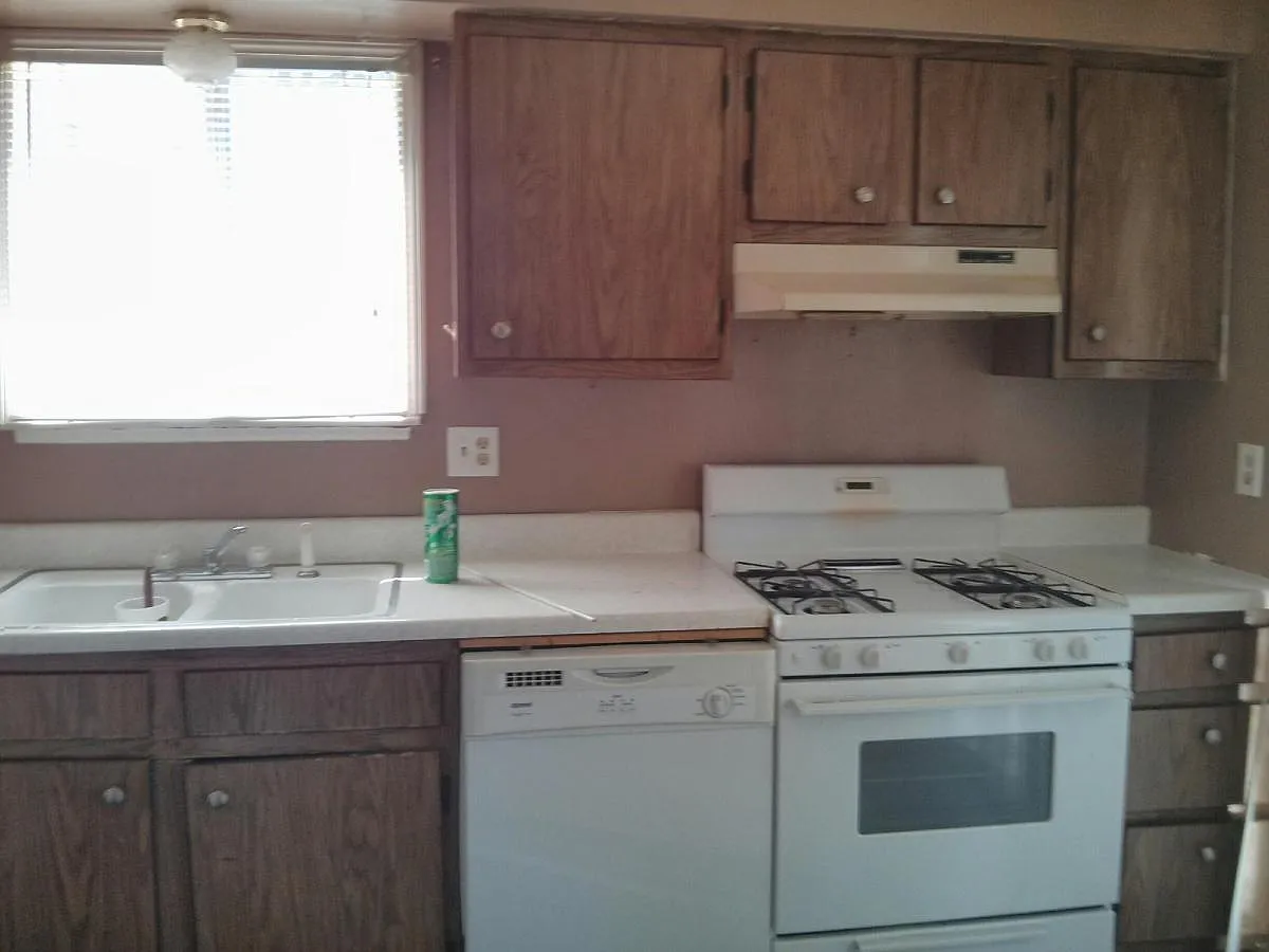 427 W Altorfer Ln photo 1