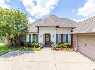 7335 Oakview Dr, Zachary, LA 70791