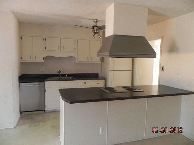 2nd image of 1903 Aspen Cir