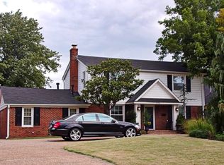 1715 Guilford Ln, Nichols Hills, OK 73120