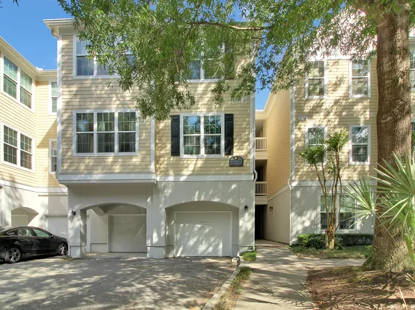 60 Fenwick Hall Allee Aly APT 911, Johns Island, SC 29455