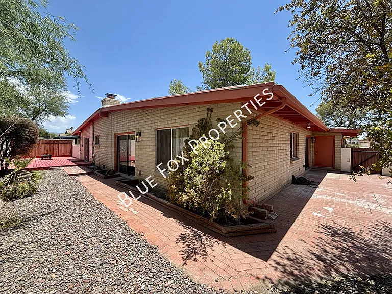 7551 E La Cienega Dr — Photo 24