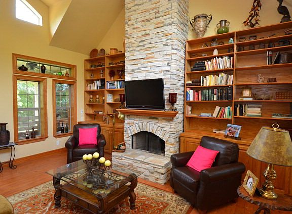 5th image of 5205 Camino De La Tierra