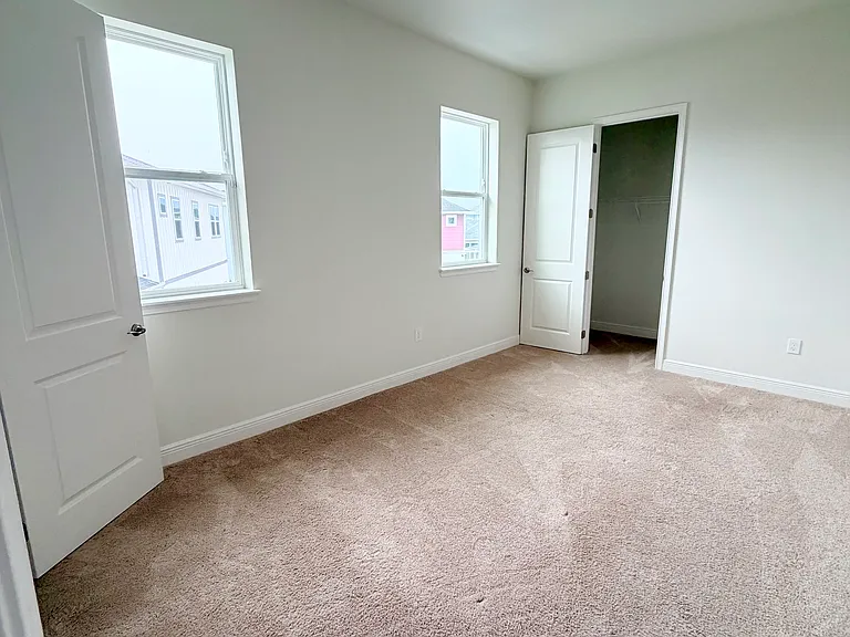 9851 Ballast Dr — Photo 5