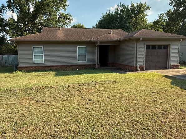 1309 Grand Oak Dr