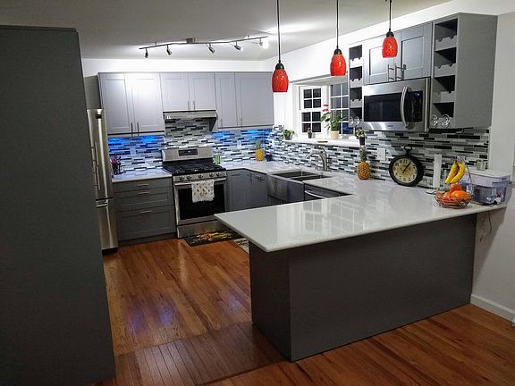 4th image of 8880 Cynthia Ct