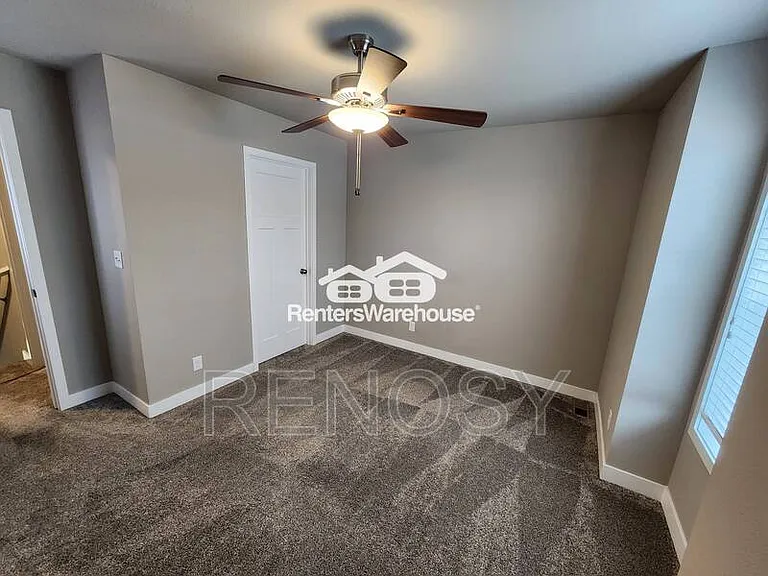 2829 NW Lois Ln — Photo 19