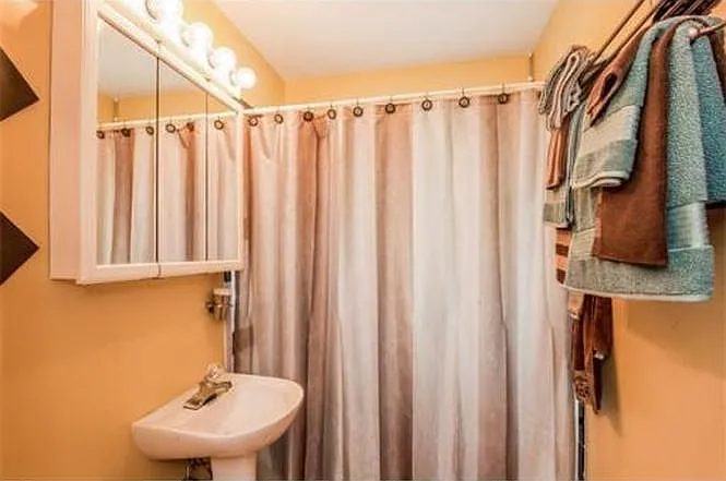 27 Becket St #1 — Photo 12