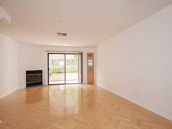 2nd image of 431 W Lexington Dr Unit 6