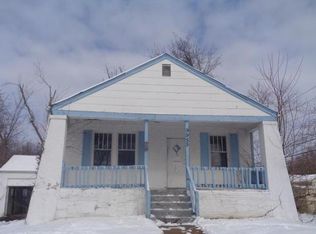 9955 Lorraine Ave, Saint Ann, MO 63074