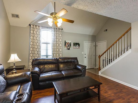2nd image of 3340 Emerson Woods