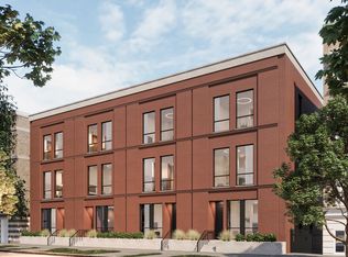 1330 E Hyde Park Blvd, Chicago, IL 60615