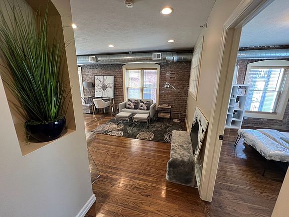 3rd image of 3005 Harney St #102-A825
