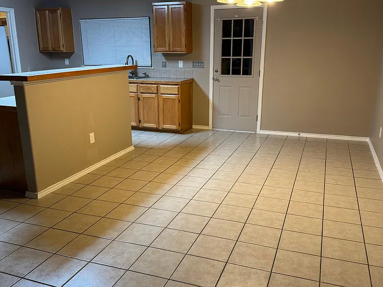 518 Gandara Dr — Photo 6