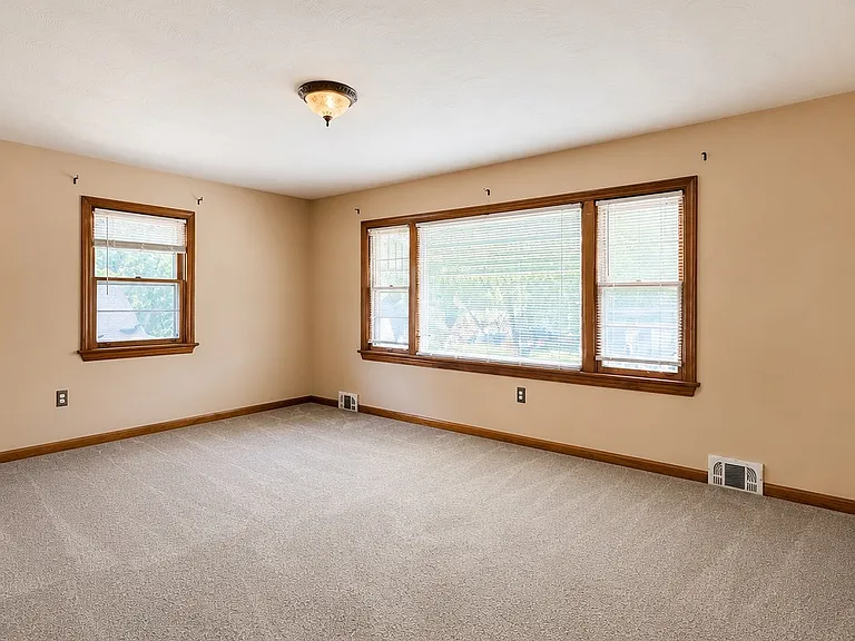 22 Leaf Ave #2 — Photo 7