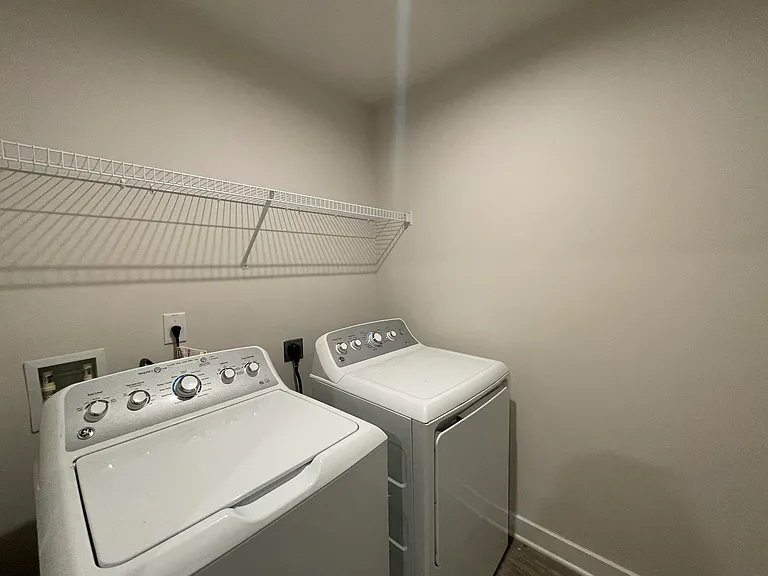 121 Grand Palm Ln — Photo 6