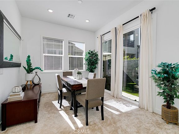 3rd image of 763 Sunrise Rd