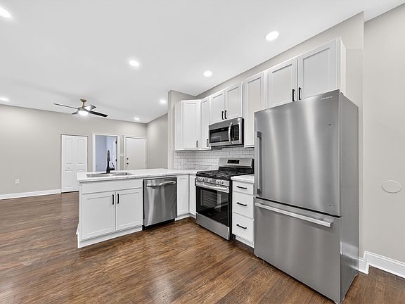 2nd image of 4170 McRee Ave #1W