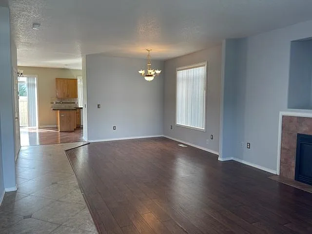4214 NE 166th Ave — Photo 3