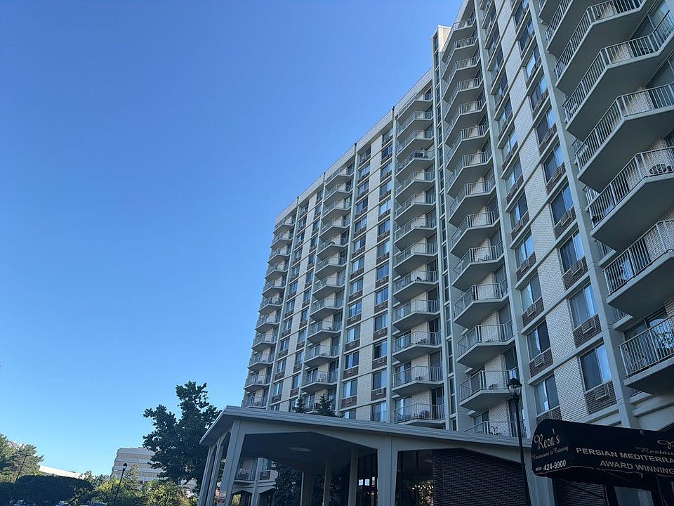 1st image of 40 N Tower Rd APT 3D
