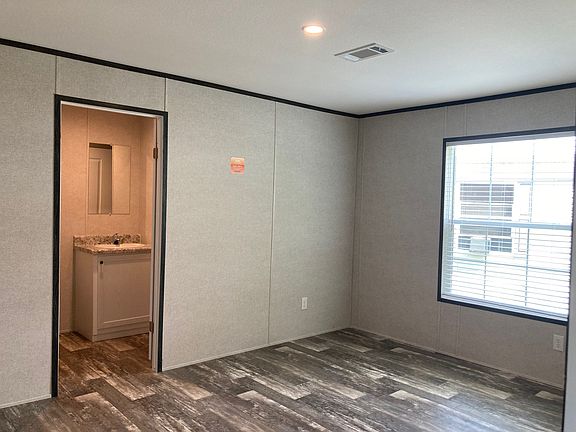 5th image of 2600 W Michigan Ave #11E
