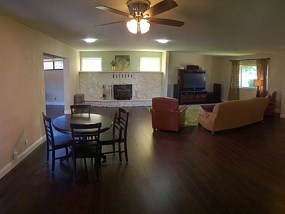 3rd image of 3433 Fernbrook Ct