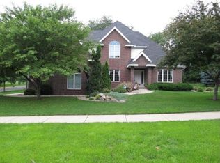 3001 Rothmore Ln, Fitchburg, WI 53711