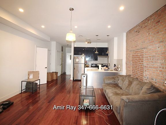3rd image of 243 Bainbridge St #2