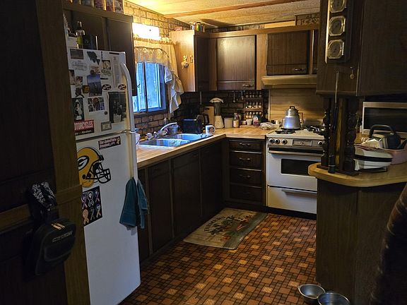 3rd image of 2934 Brentwood Dr