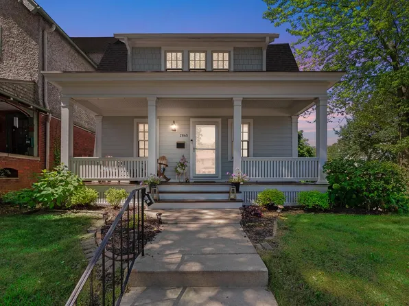 2865 North Hackett AVENUE, Milwaukee, WI 53211