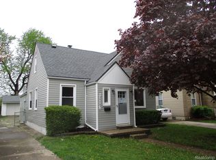 24287 Fern Ave, Eastpointe, MI 48021