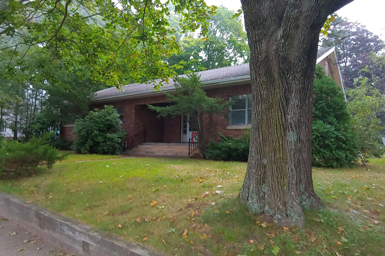 4 bed, $2,200 — Photo 4