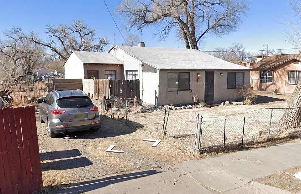 1st image of 337 La Vega Dr SW