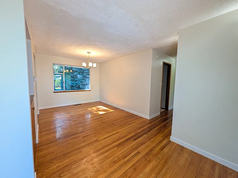 16003 5th Ave NE #1 — Photo 7
