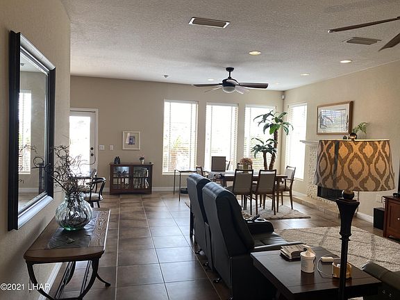 5th image of 3300 Longview Dr