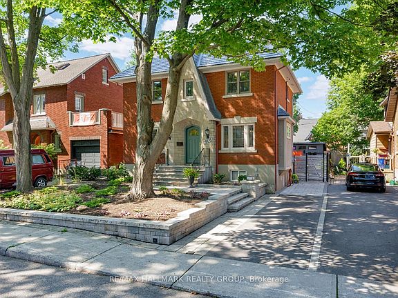 2nd image of 406 Huron Ave S