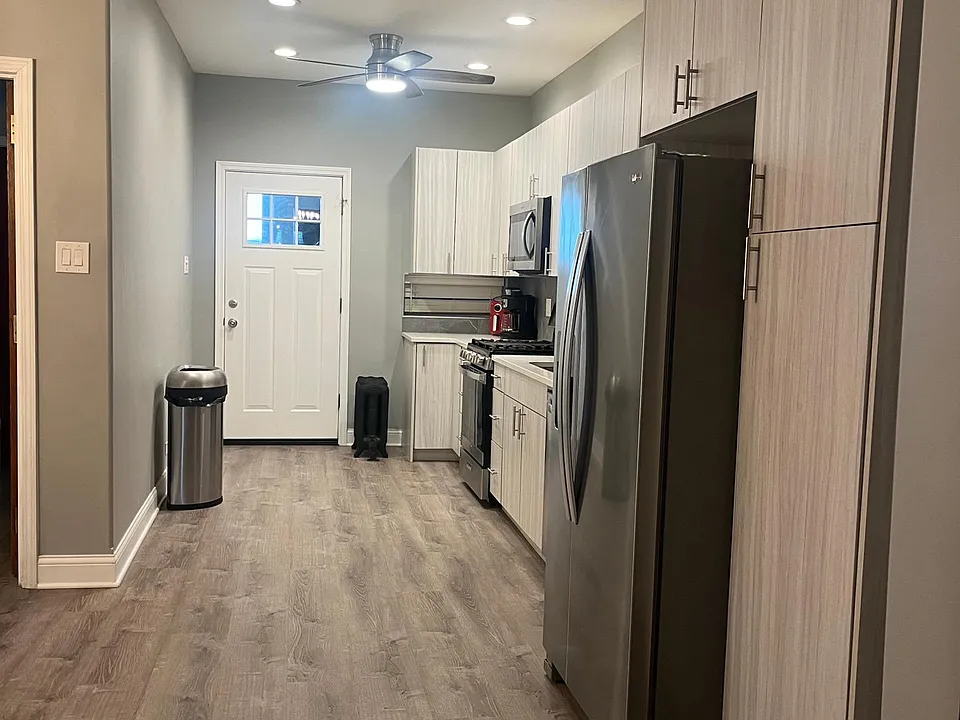 2539 W Logan Blvd #1