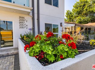 2057 S Garth Ave, Los Angeles, CA 90034