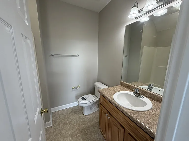 607 Atkinson Dr — Photo 6